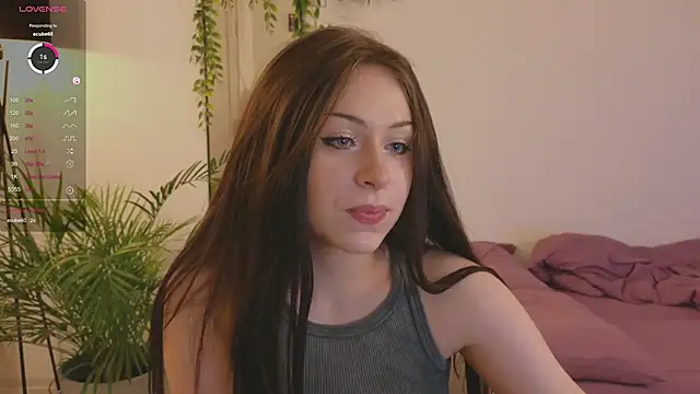 Kseniyaaa nude stripping on cam for live sex video chat