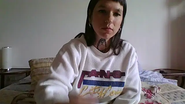 lactescens nude stripping on cam for live sex video chat