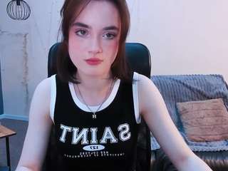 Leyla-bounty nude and sexy before cam for live chat