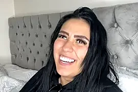 Lina_777_ nude stripping on cam for live sex video chat