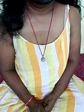 Maha_Tamil nude stripping on cam for live sex video chat