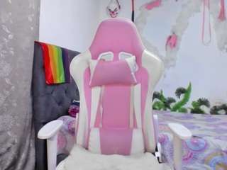 May_Isaza nude and sexy before cam for live chat