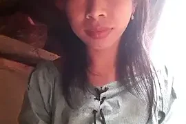 Maylylo nude stripping on cam for live sex video chat
