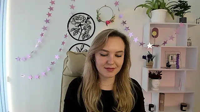 MiaLeew nude stripping on cam for live sex video chat