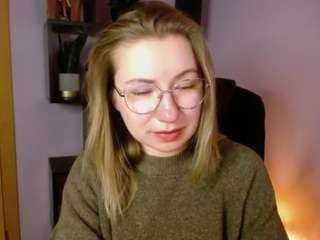 MiaxLust nude and sexy before cam for live chat