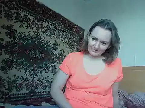 MillieLove29 nude stripping on cam for live sex video chat