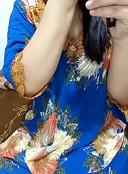 Nice-Noura nude stripping on cam for live sex video chat