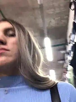 Nicole_Juze nude stripping on cam for live sex video chat