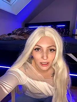 Queen-Rimi nude stripping on cam for live sex video chat