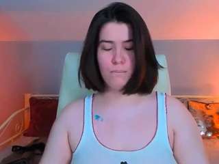 Raaachel nude and sexy before cam for live chat