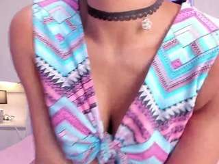 SarahBleii nude and sexy before cam for live chat