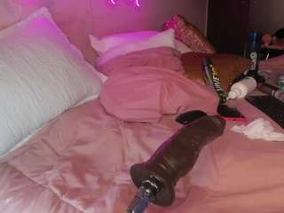 Shantall Jones , 🍑✨ nude and sexy before cam for live chat
