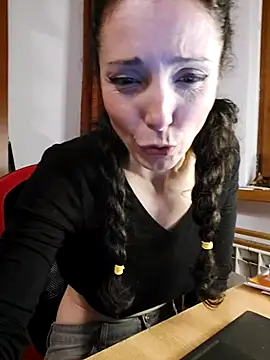 SoleilSustainable nude stripping on cam for live sex video chat