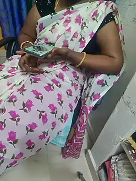 tamil-ammukutty nude stripping on cam for live sex video chat