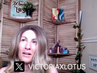 Victoria Lotus nude and sexy before cam for live chat