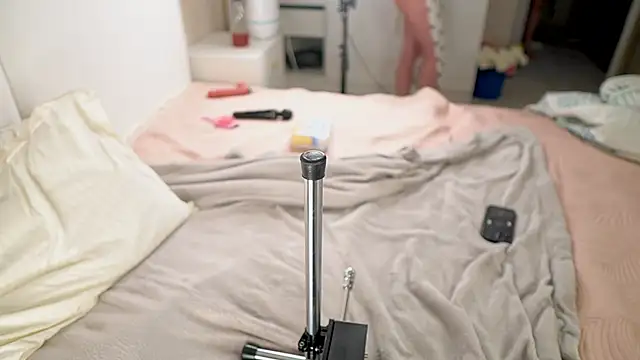 violett_queenn nude stripping on cam for live sex video chat
