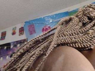 VixenFyre nude and sexy before cam for live chat