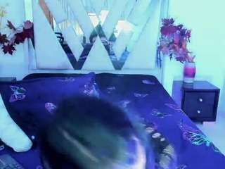 Ariadna-lopezx nude and sexy before cam for live chat