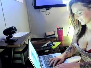 CHERRIREDD nude and sexy before cam for live chat