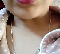 Doha_paris nude stripping on cam for live sex video chat