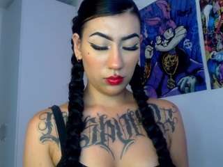 Ginger-Ji nude and sexy before cam for live chat
