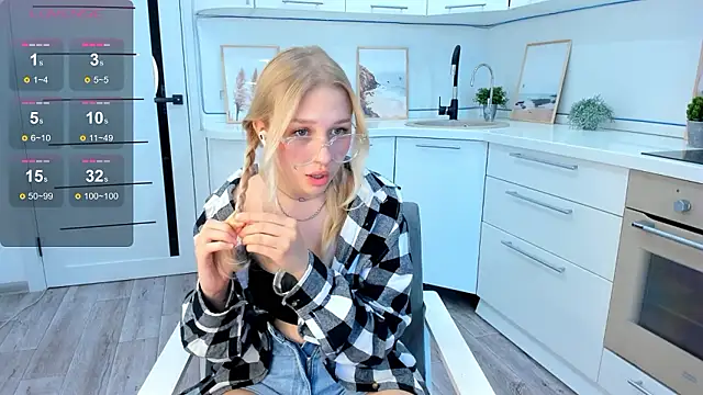 GladysHemmings nude stripping on cam for live sex video chat