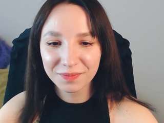 HollaOla nude and sexy before cam for live chat