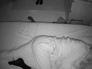 Julmodels Bedroom-B2 nude and sexy before cam for live chat