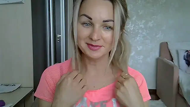Megan_Love20 nude stripping on cam for live sex video chat