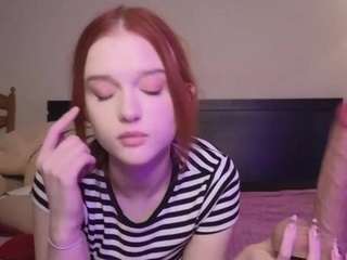 MenamiYoshi nude and sexy before cam for live chat