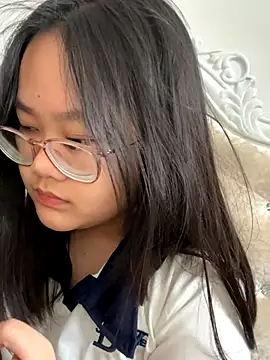 Miu2k5 nude stripping on cam for live sex video chat