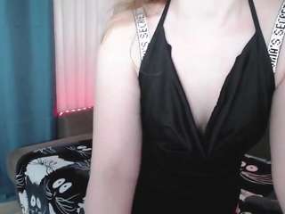 PollyKitten nude and sexy before cam for live chat