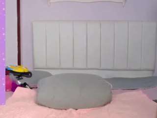 Rossemeyers nude and sexy before cam for live chat