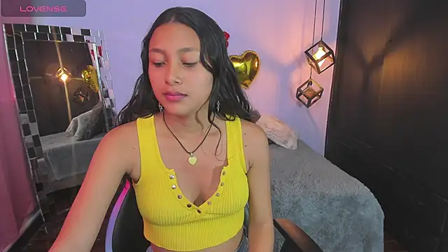 Rossi_sex nude stripping on cam for live sex video chat