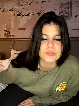 sarahcasablanca nude stripping on cam for live sex video chat