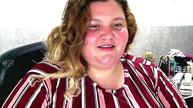 squirtbbw nude stripping on cam for live sex video chat