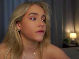 Amiblue nude and sexy before cam for live chat
