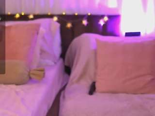 AnnaRhods nude and sexy before cam for live chat