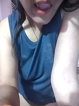 Bittu-rani nude stripping on cam for live sex video chat