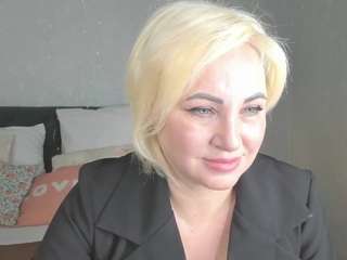 Dany nude and sexy before cam for live chat