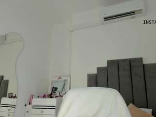 Emma Mejia nude and sexy before cam for live chat