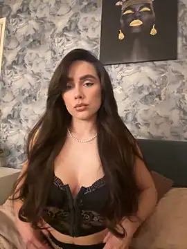 EmmaRosalie nude stripping on cam for live sex video chat