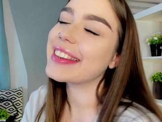 FeliceAspen nude and sexy before cam for live chat