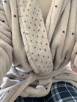 kotekxx000 nude stripping on cam for live sex video chat