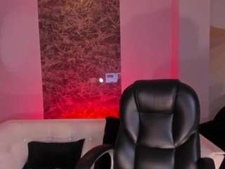 Leah Coleman nude and sexy before cam for live chat