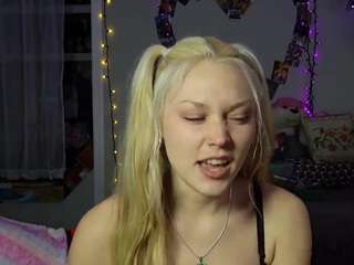 LilFknSquirt nude and sexy before cam for live chat