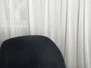 Luisaaaa0109 nude and sexy before cam for live chat