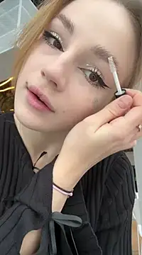 Naomi__Mi nude stripping on cam for live sex video chat