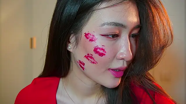 natsumitooo_ nude stripping on cam for live sex video chat