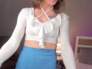 Ruth-Aster nude and sexy before cam for live chat